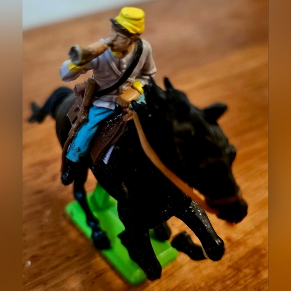 Vintage Britains LTD Confederate Calvary Trooper on Black Horse 1971 Military - Picture 3 of 6